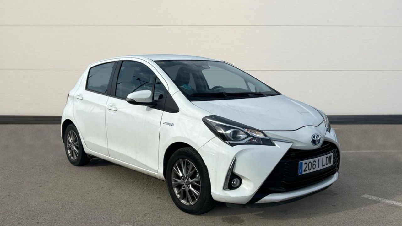 TOYOTA Yaris (1.5 VVT-I HYBRID ACTIVE AUTO 100 5P) en Madrid