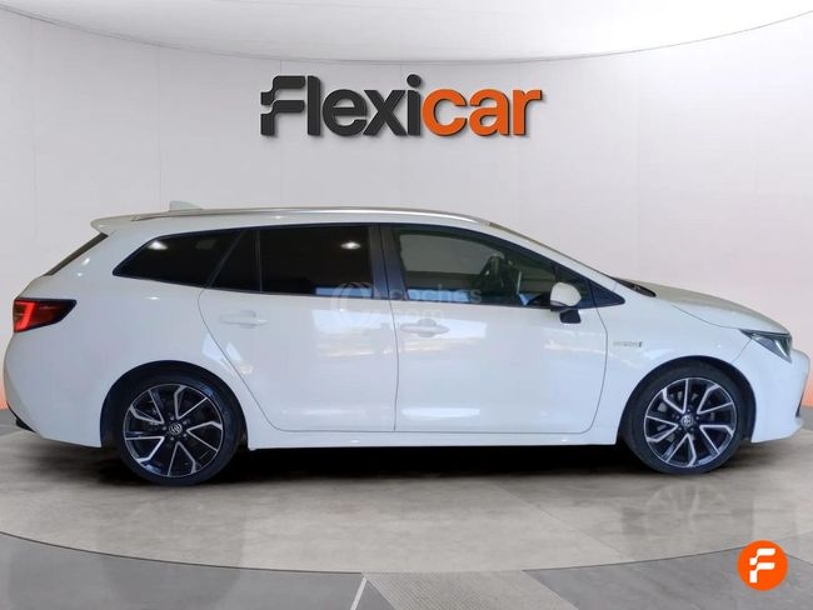 Foto del TOYOTA Corolla Touring Sports 180H Advance