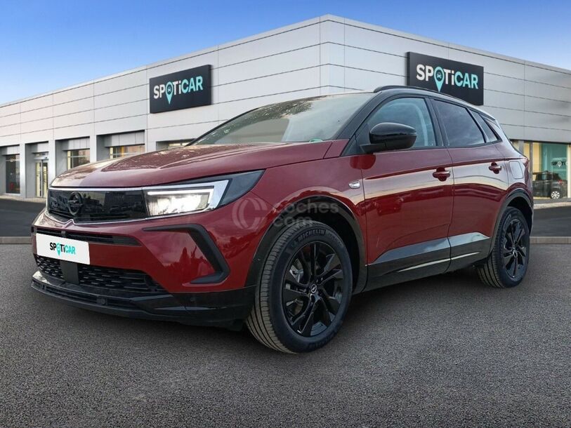 Foto del OPEL Grandland 1.2T XHT Hybrid S&S GS eDCT6 136