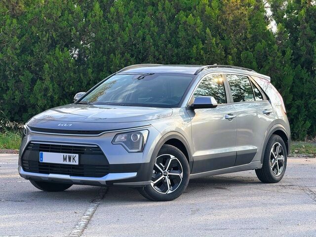 KIA Niro (1.6 GDi HEV Drive 95 kW (129 CV)) en Barcelona
