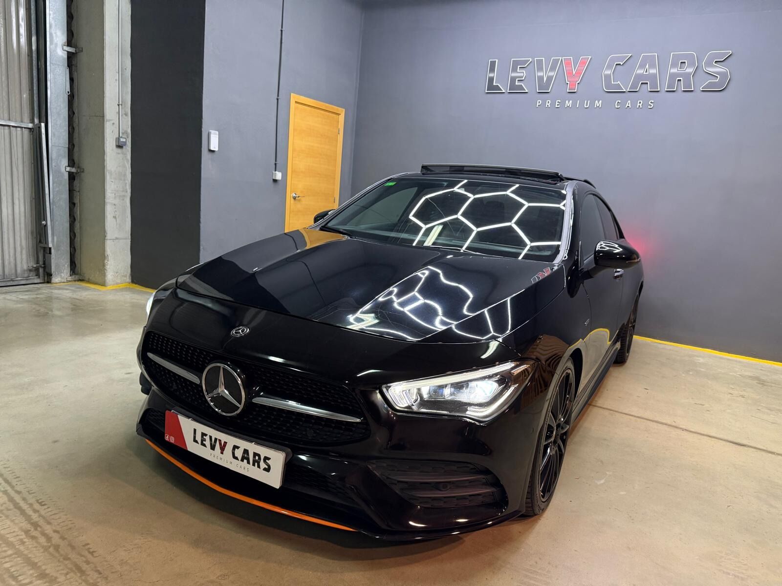 MERCEDES Clase CLA (CLA 250 4MATIC) en Valencia
