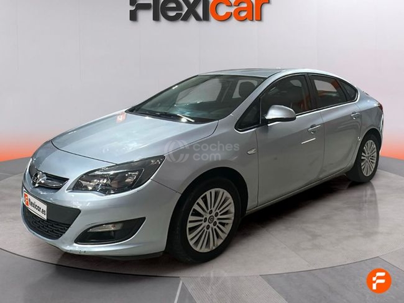 Foto del OPEL Astra Sedán 1.6CDTi S-S Selective 110