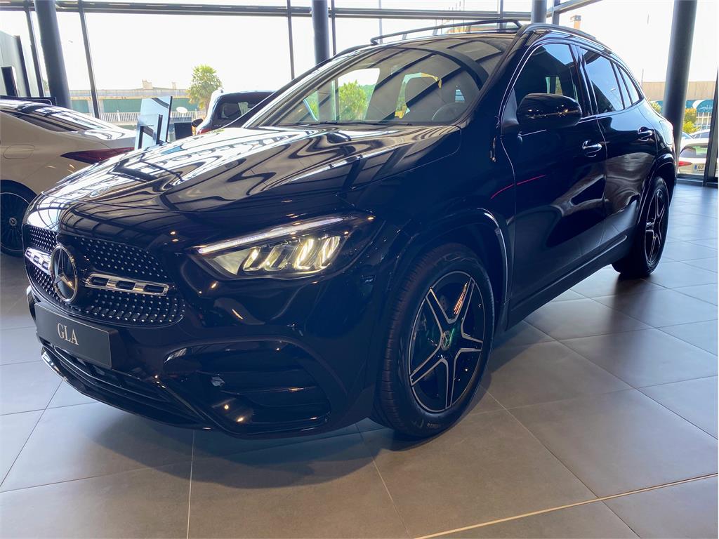MERCEDES Clase GLA (GLA 200 D) en Lugo