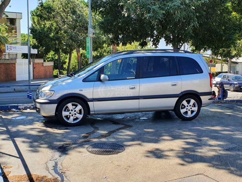 Foto del OPEL Zafira 2.2 16v Elegance