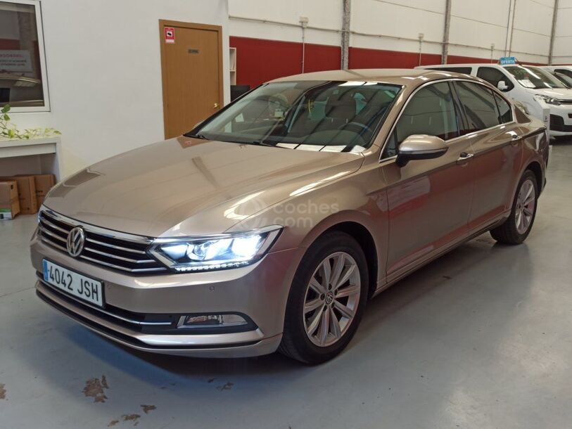 Foto del VOLKSWAGEN Passat 1.6TDI Advance 88kW