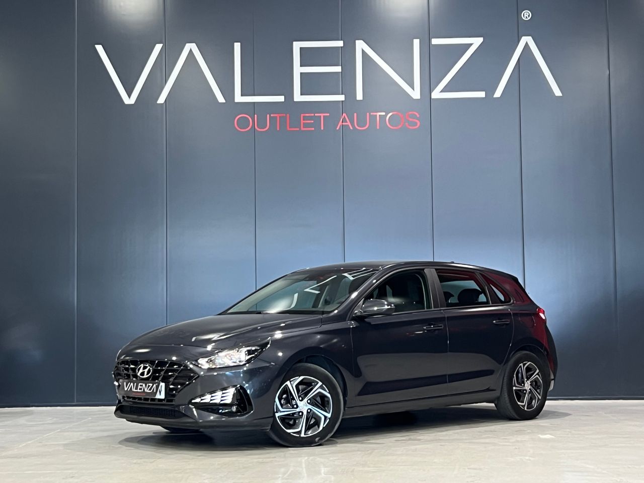HYUNDAI i30 (1.5 dpi 110cv klass slx) en Córdoba