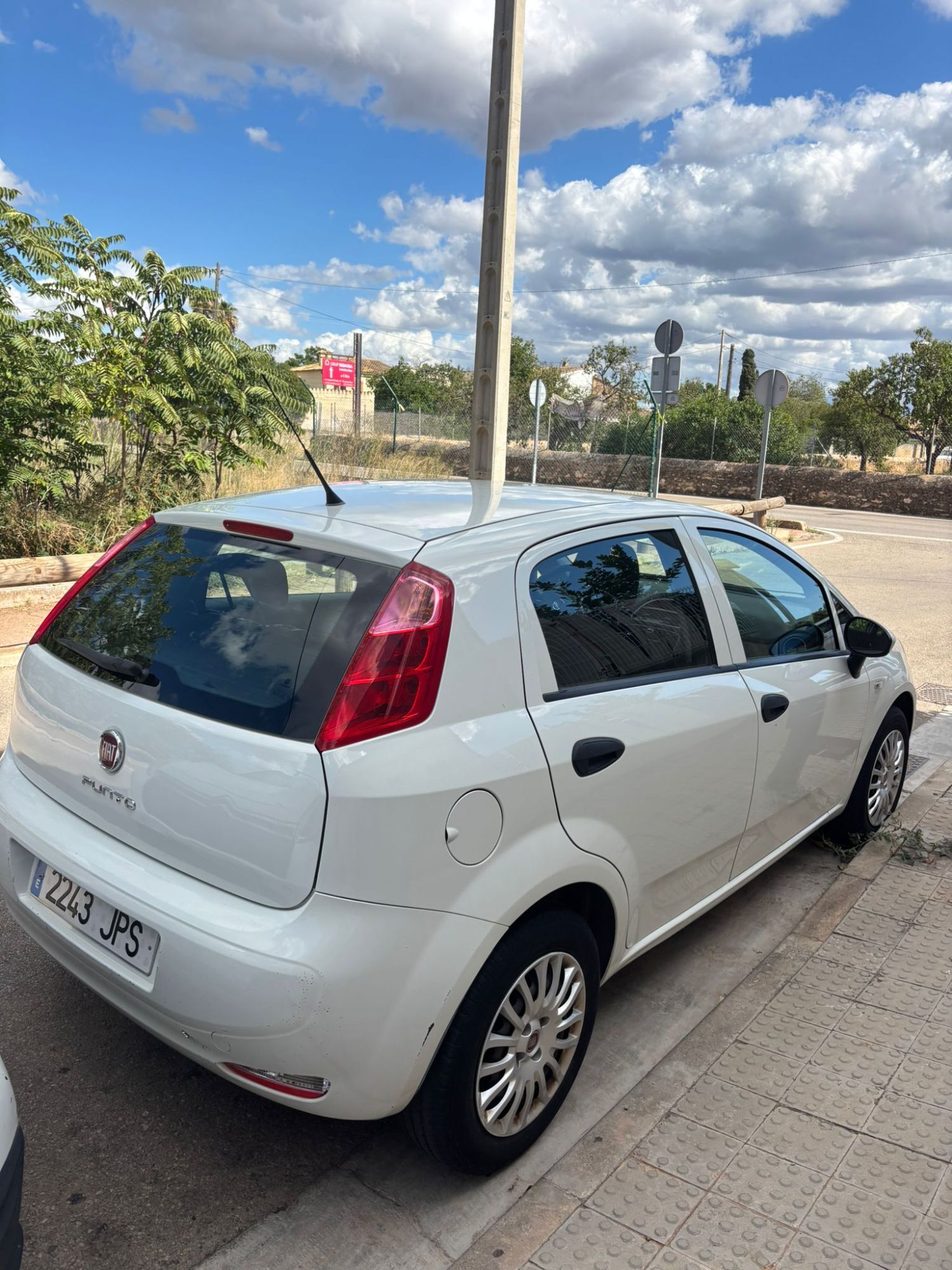 Foto del FIAT Punto 1.4 S&S Easy