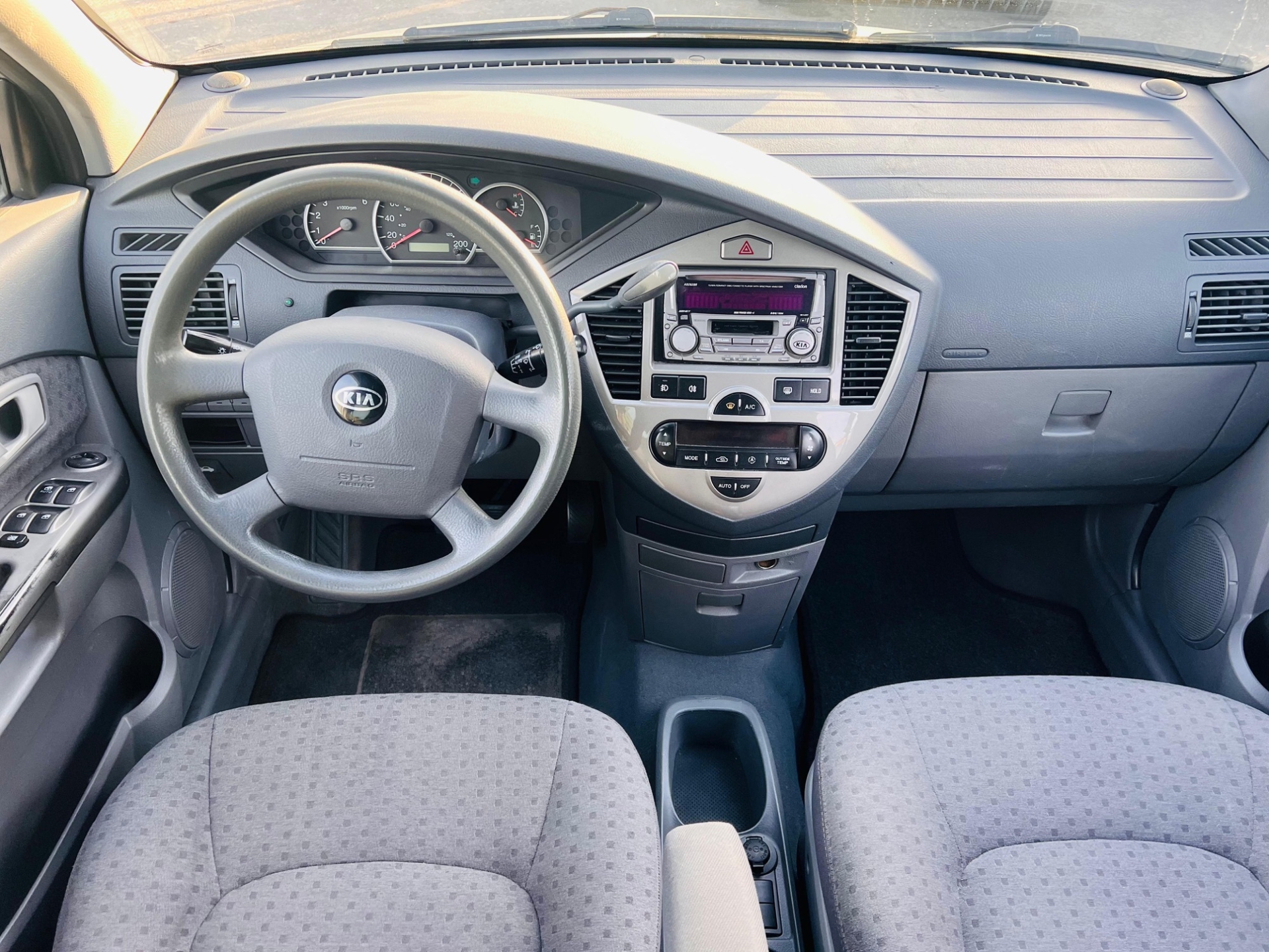 Imagen de KIA Carens