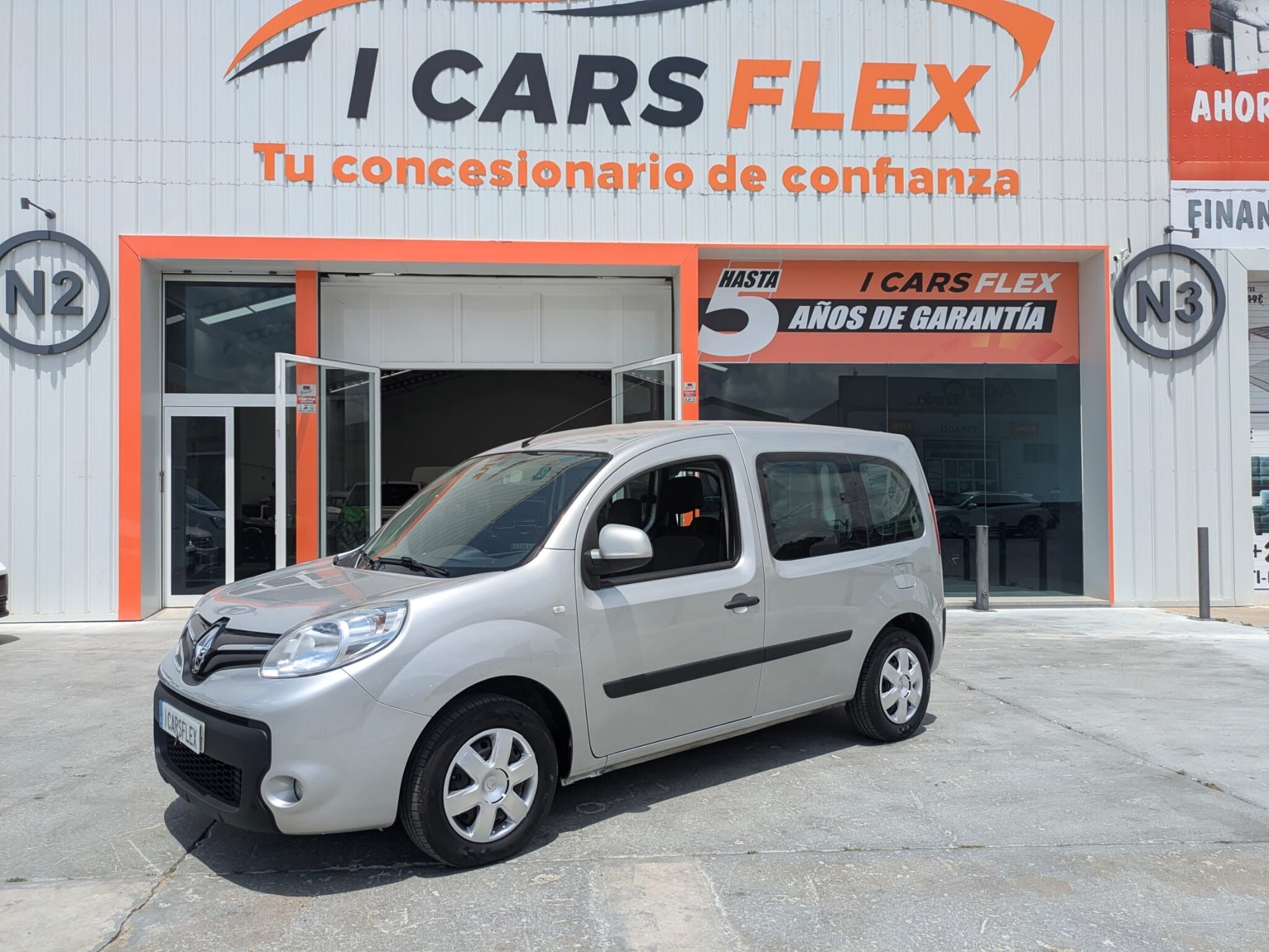 RENAULT Kangoo (S.L Limited M1-AF En. dCi 66kW (90CV)) en Sevilla