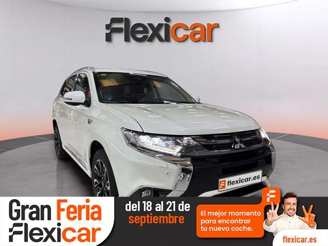 MITSUBISHI Outlander (2.0 PHEV Kaiteki Auto 4WD) en Barcelona