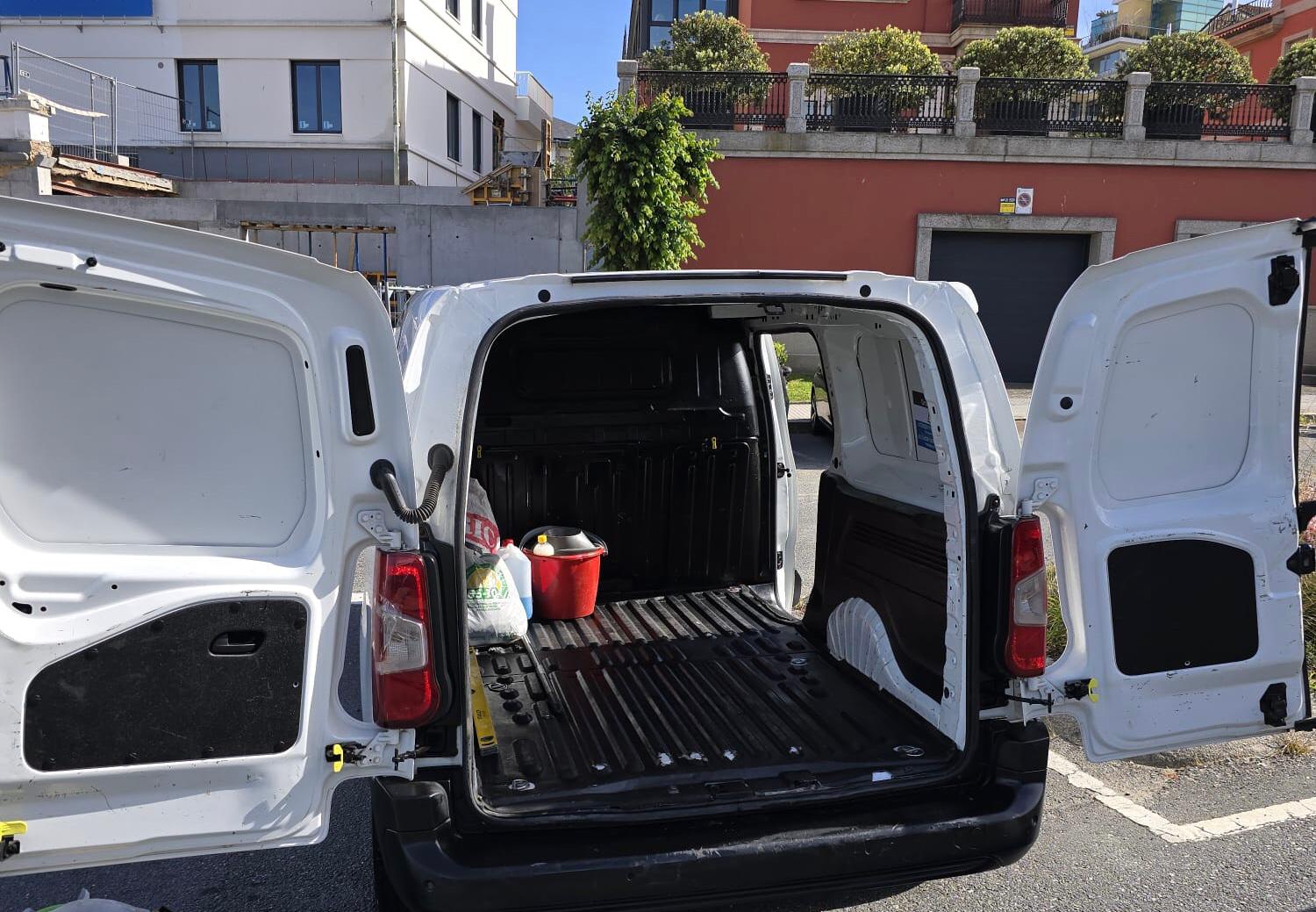 Foto del PEUGEOT Partner 1.5BlueHDI Premium Standard 1000kg 75