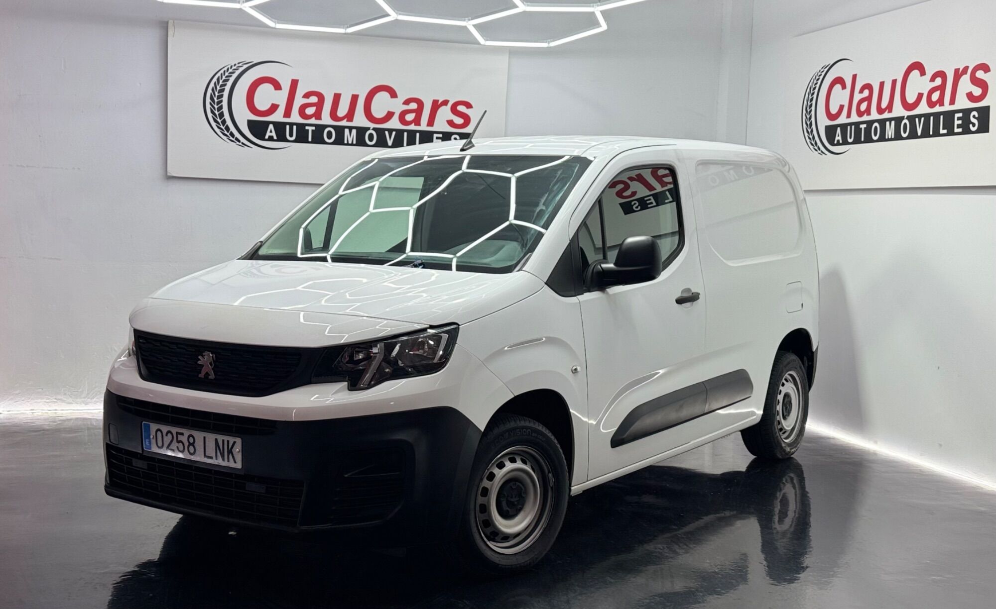 PEUGEOT Partner (1.5BlueHDI S&S Pro Standard 600kg 100) en Madrid