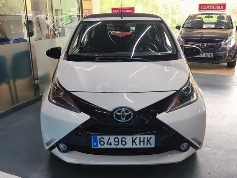 Foto del TOYOTA Aygo 70 x-play