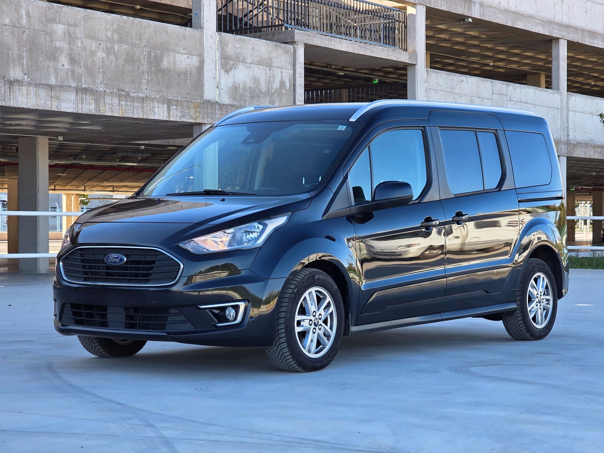 Imagen de FORD Tourneo Connect