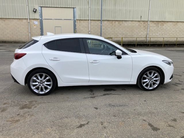 Foto del MAZDA Mazda3 2.2 Luxury Safety+Navegador