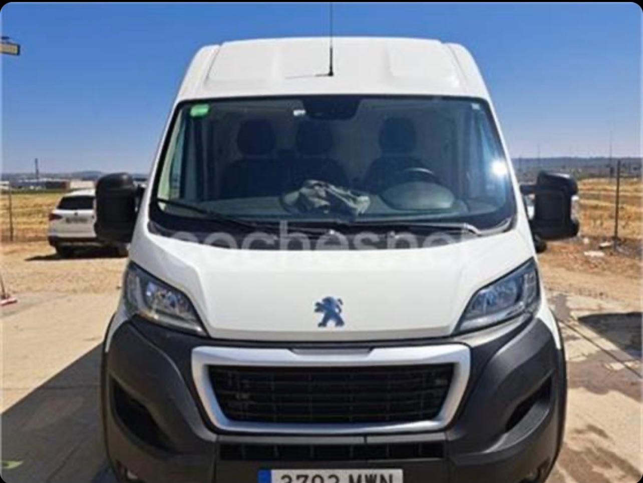Foto del PEUGEOT Boxer Furgón 2.2BlueHDI 435 L4H2 S&S 140