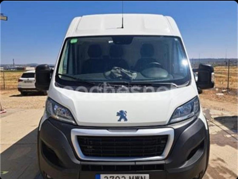 Foto del PEUGEOT Boxer Furgón 2.2BlueHDI 435 L4H2 S&S 140