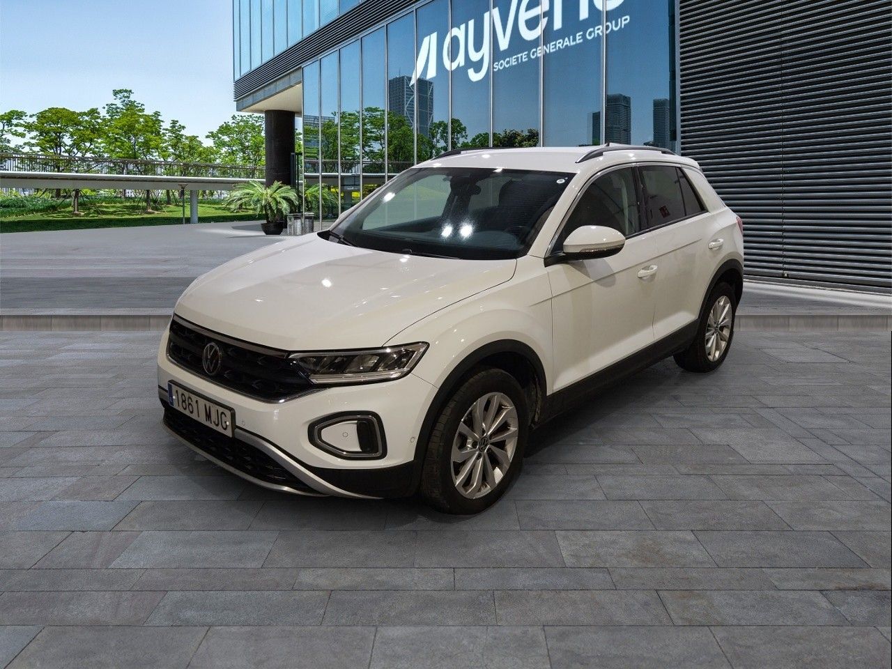 VOLKSWAGEN T-Roc (Life 1.5 TSI 110 kW (150 CV) DSG) en Madrid