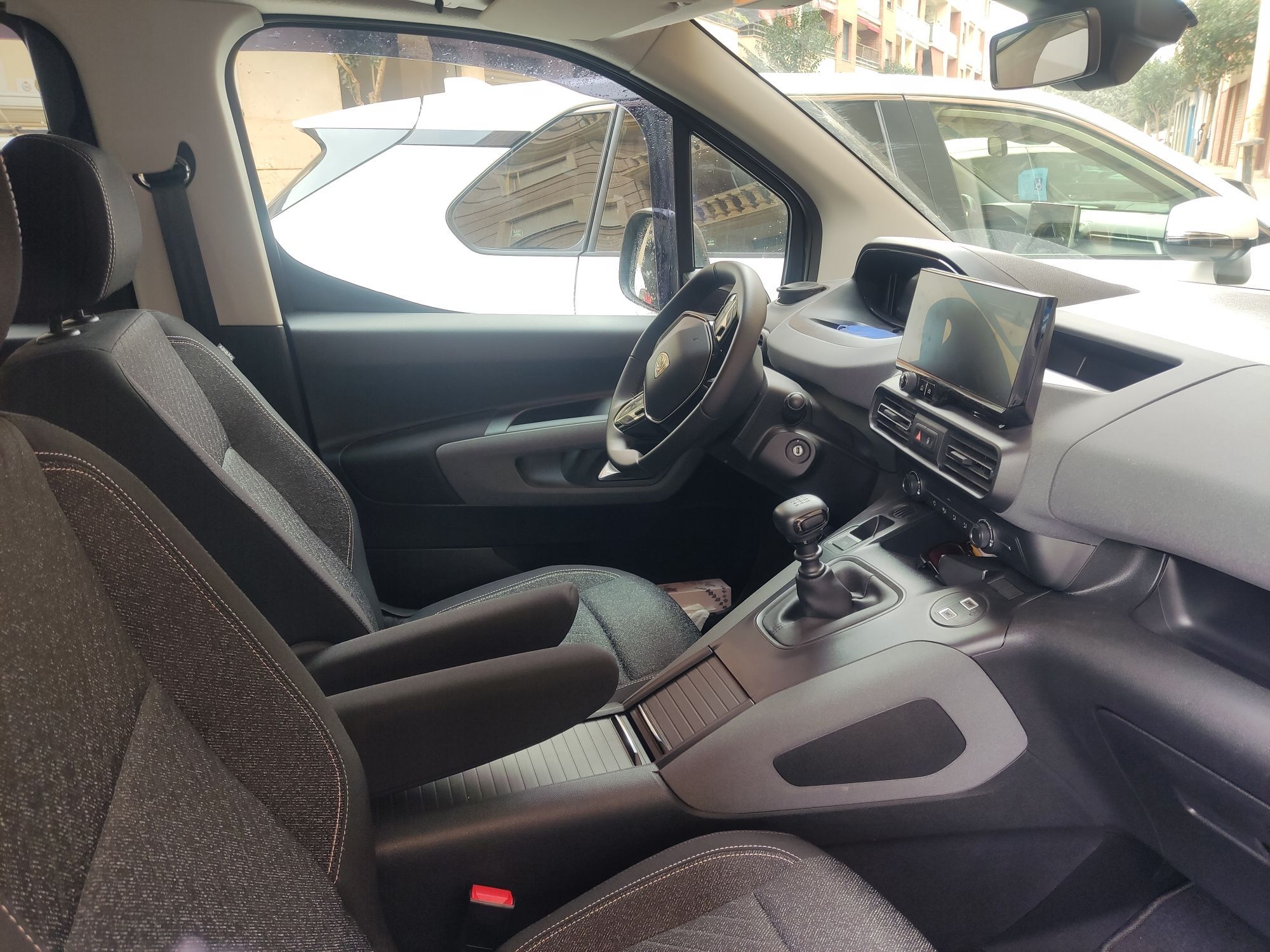 Foto del PEUGEOT Rifter 1.5BlueHDi S&S Standard Allure 100