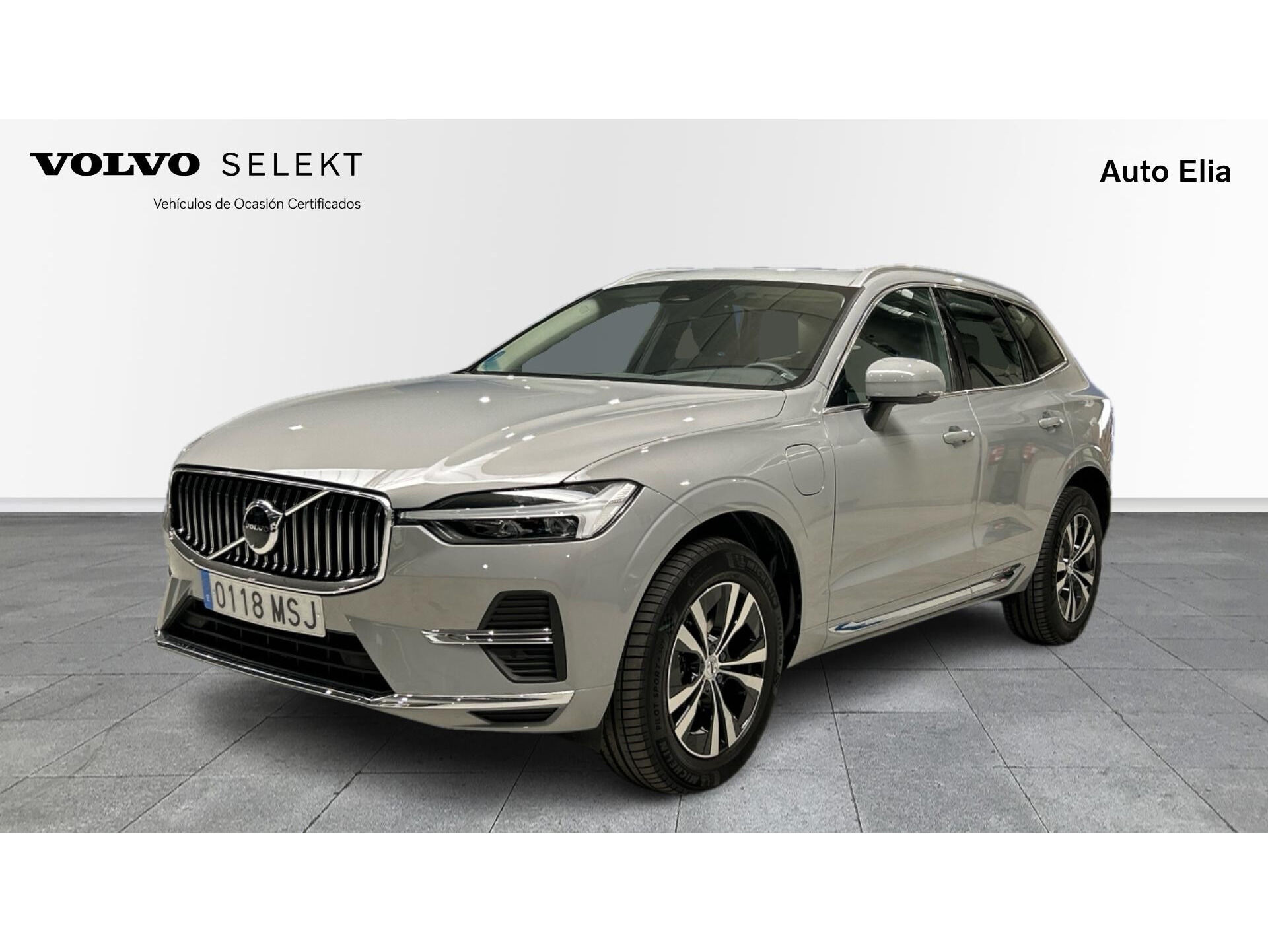 VOLVO XC60 (T6 Recharge Core AWD Auto 257 kW (350 CV)) en Madrid
