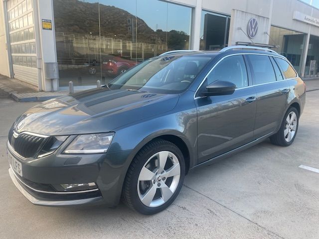 SKODA Octavia (2.0TDI CR Style 110kW) en Huesca