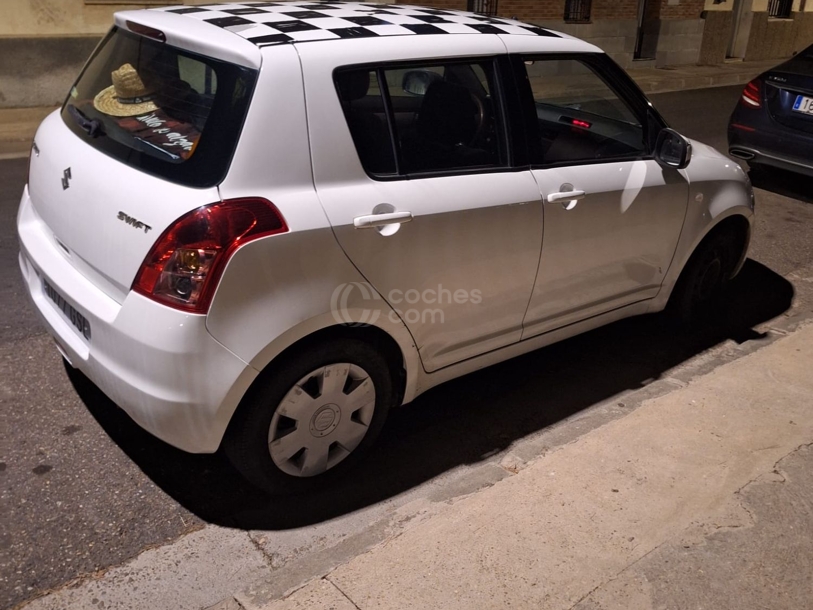 Foto del SUZUKI Swift 1.3 GL