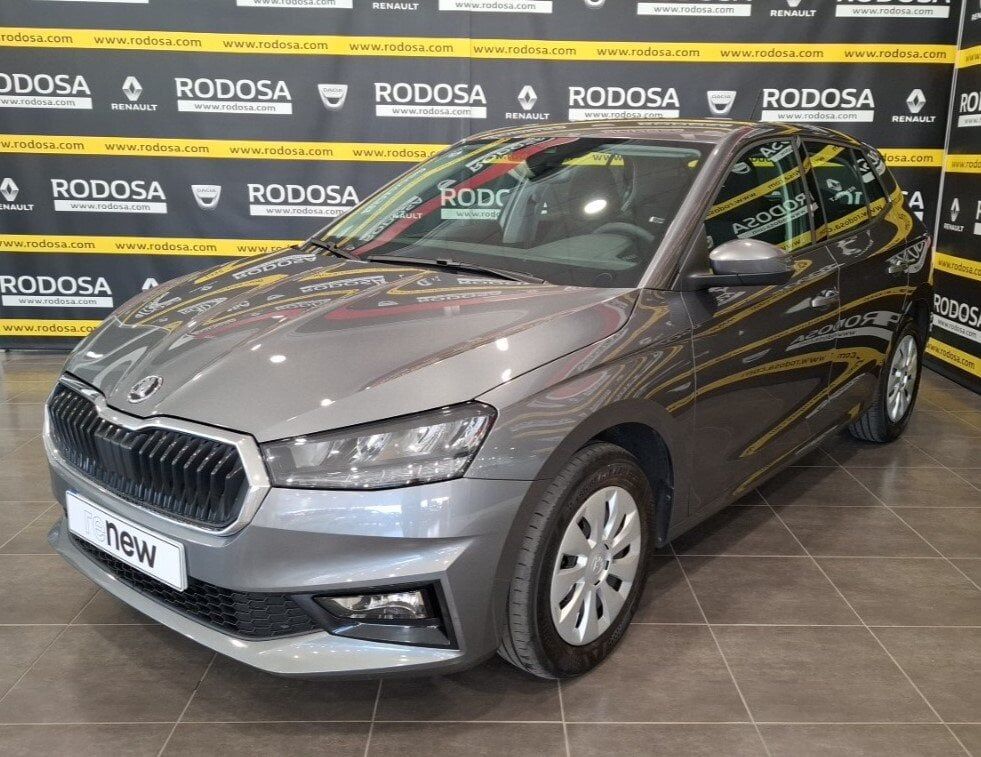SKODA Fabia (MPI 80CV Essence) en Pontevedra