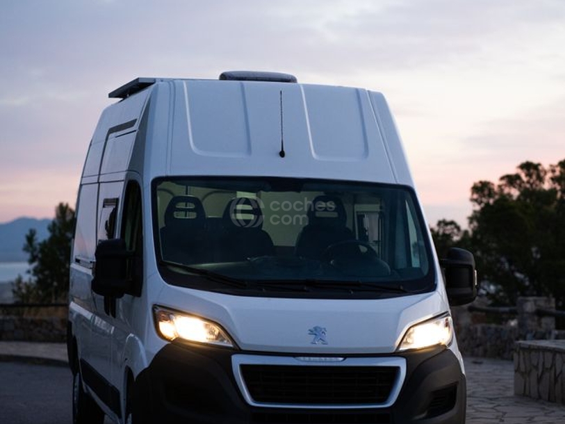 Foto del PEUGEOT Boxer Furgón 2.0BlueHDI 435 L3H3 130