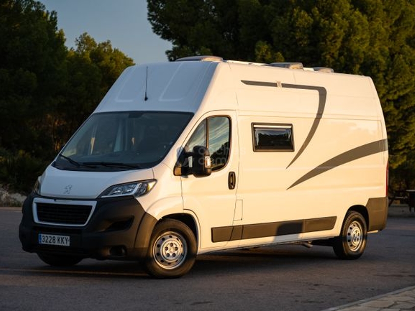 Foto del PEUGEOT Boxer Furgón 2.0BlueHDI 435 L3H3 130