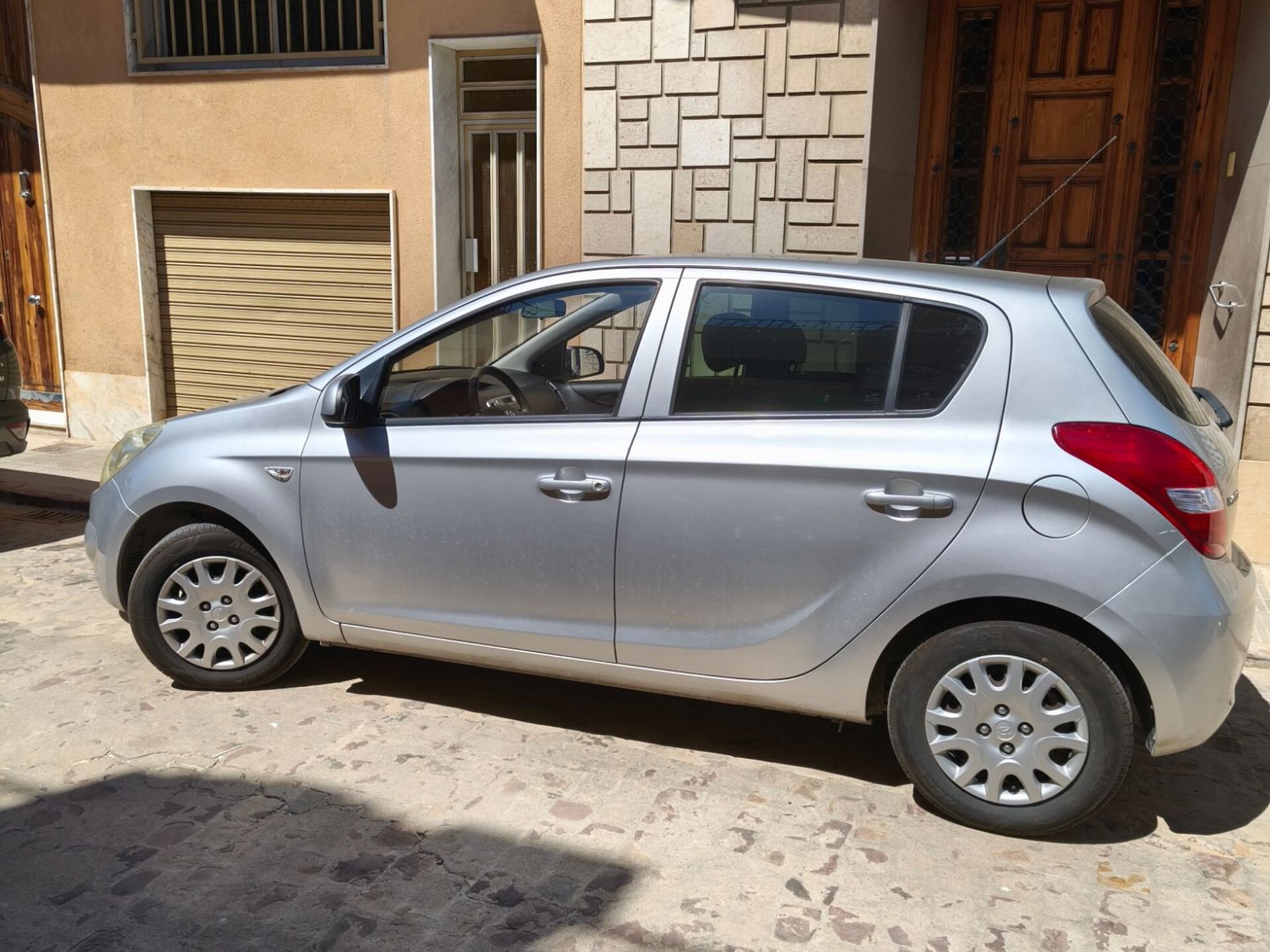 Imagen 2 de HYUNDAI i20