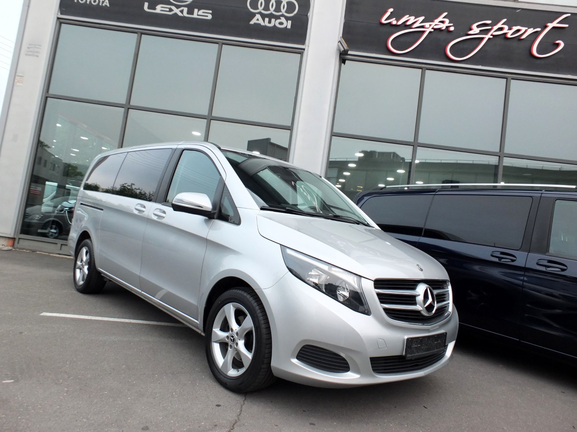 MERCEDES Clase V (V 220d Largo) en Vizcaya