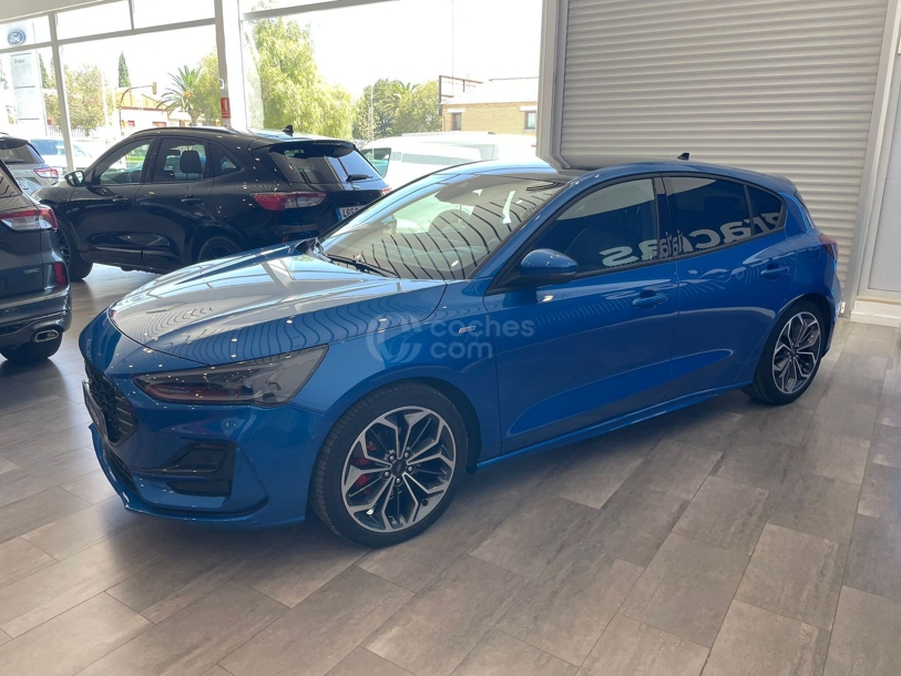 Foto del FORD Focus 1.0 Ecoboost MHEV ST-Line X 125