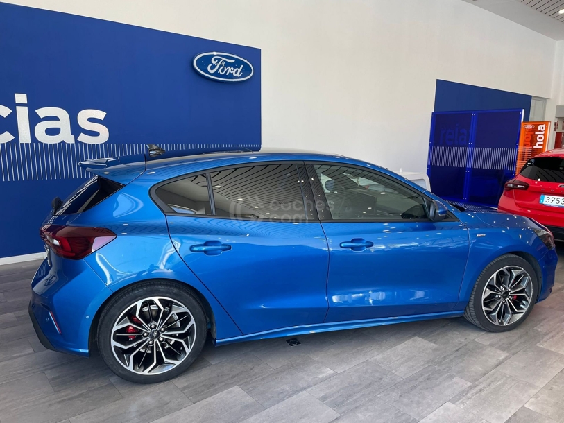 Foto del FORD Focus 1.0 Ecoboost MHEV ST-Line X 125