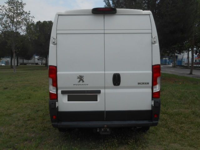 Foto del PEUGEOT Boxer Furgón 2.2BlueHDI 335 L3H2 S&S 140
