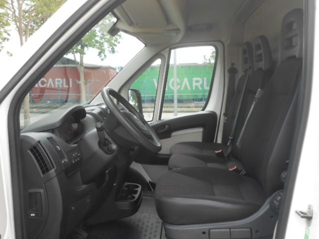 Foto del PEUGEOT Boxer Furgón 2.2BlueHDI 335 L3H2 S&S 140