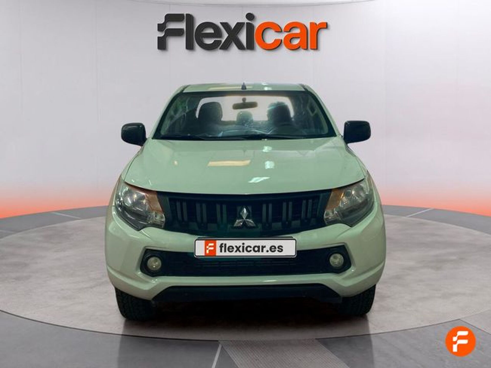 Imagen 2 de MITSUBISHI L200