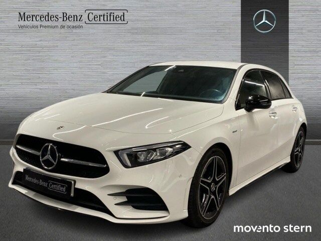 MERCEDES Clase A (200 d 110 kW (150 CV)) en Barcelona