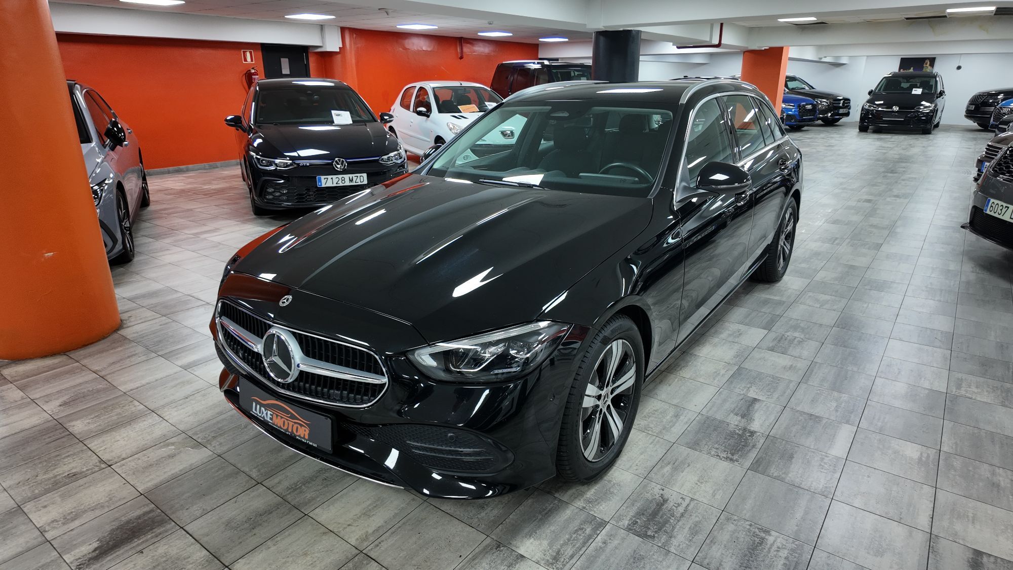 MERCEDES Clase C (C Estate 300 de 9G-Tronic) en Madrid