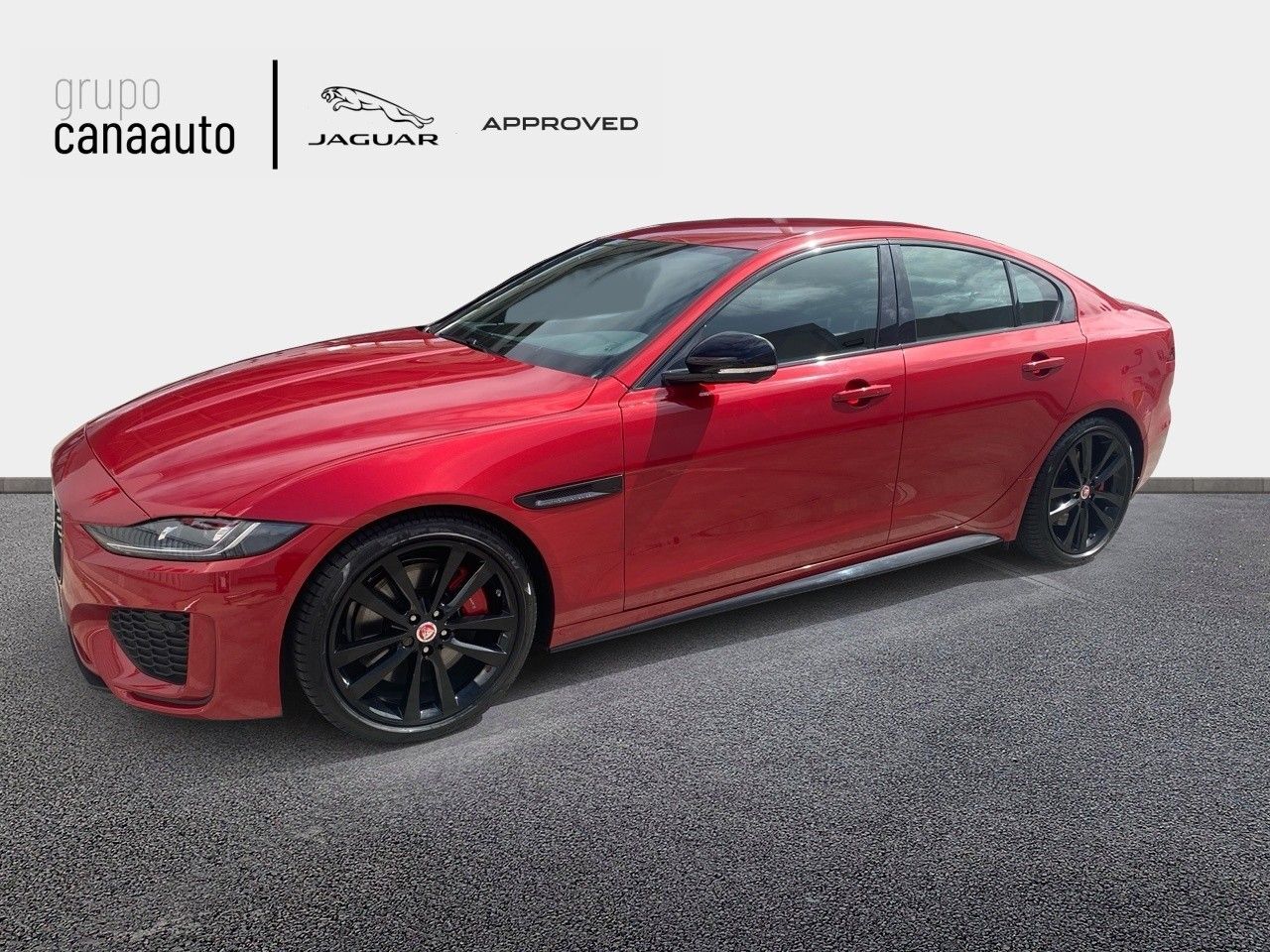 JAGUAR XE 2.0 I4 R-Dynamic Black Edition RWD Aut. 250