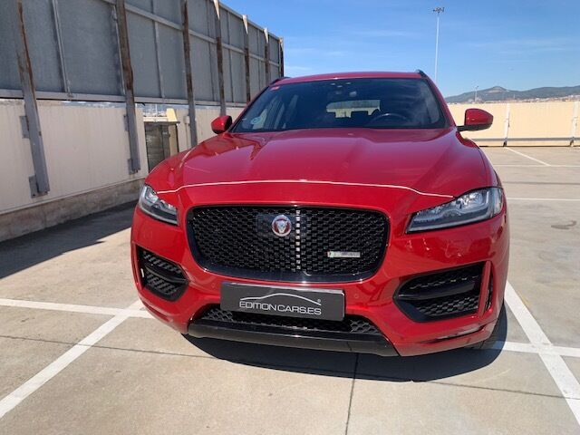 Foto del JAGUAR F-Pace 2.0i4D R-Sport Aut. AWD 180