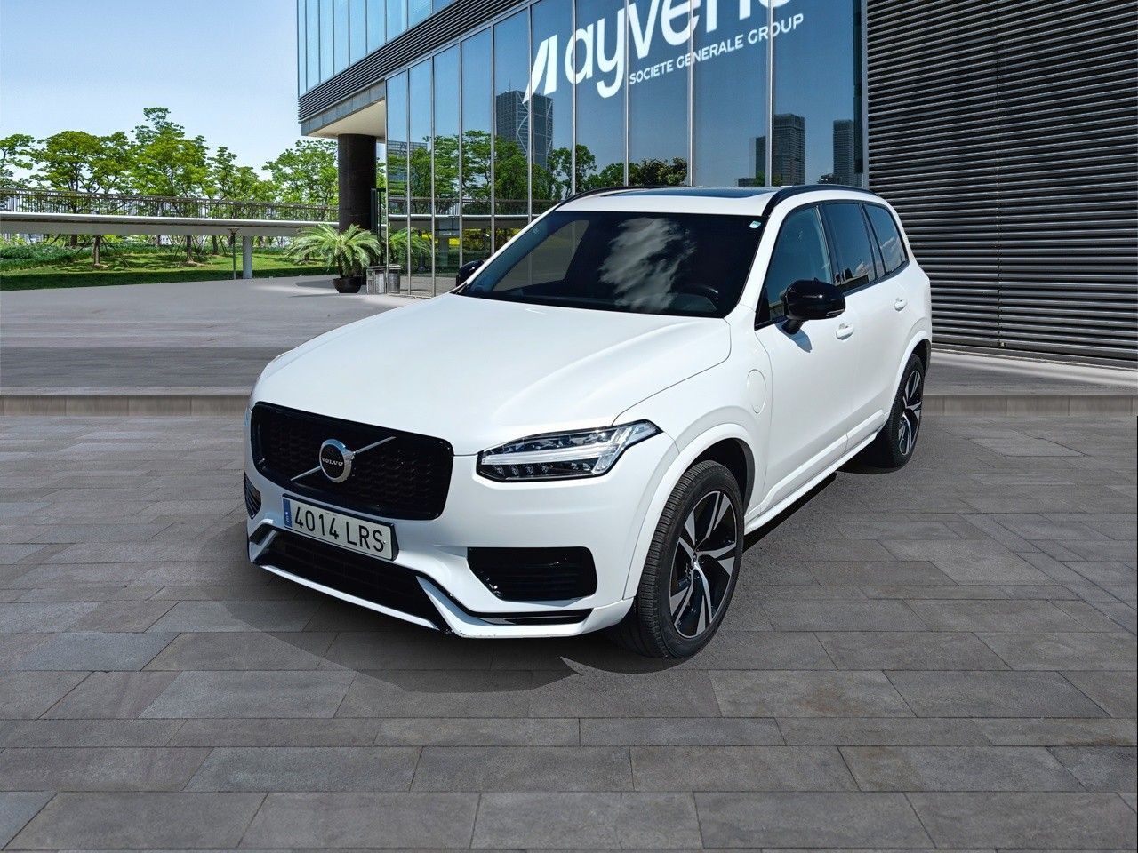 VOLVO XC90 (T8 Recharge R-Design AWD Auto 287 kW (390 CV)) en Madrid