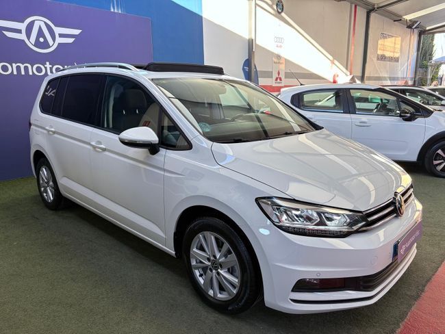 VOLKSWAGEN Touran (BMT ADVANCE) en Málaga