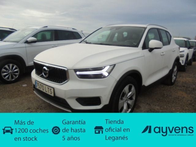 VOLVO XC40 (T3 Momentum Pro Auto 120 kW (163 CV)) en Madrid