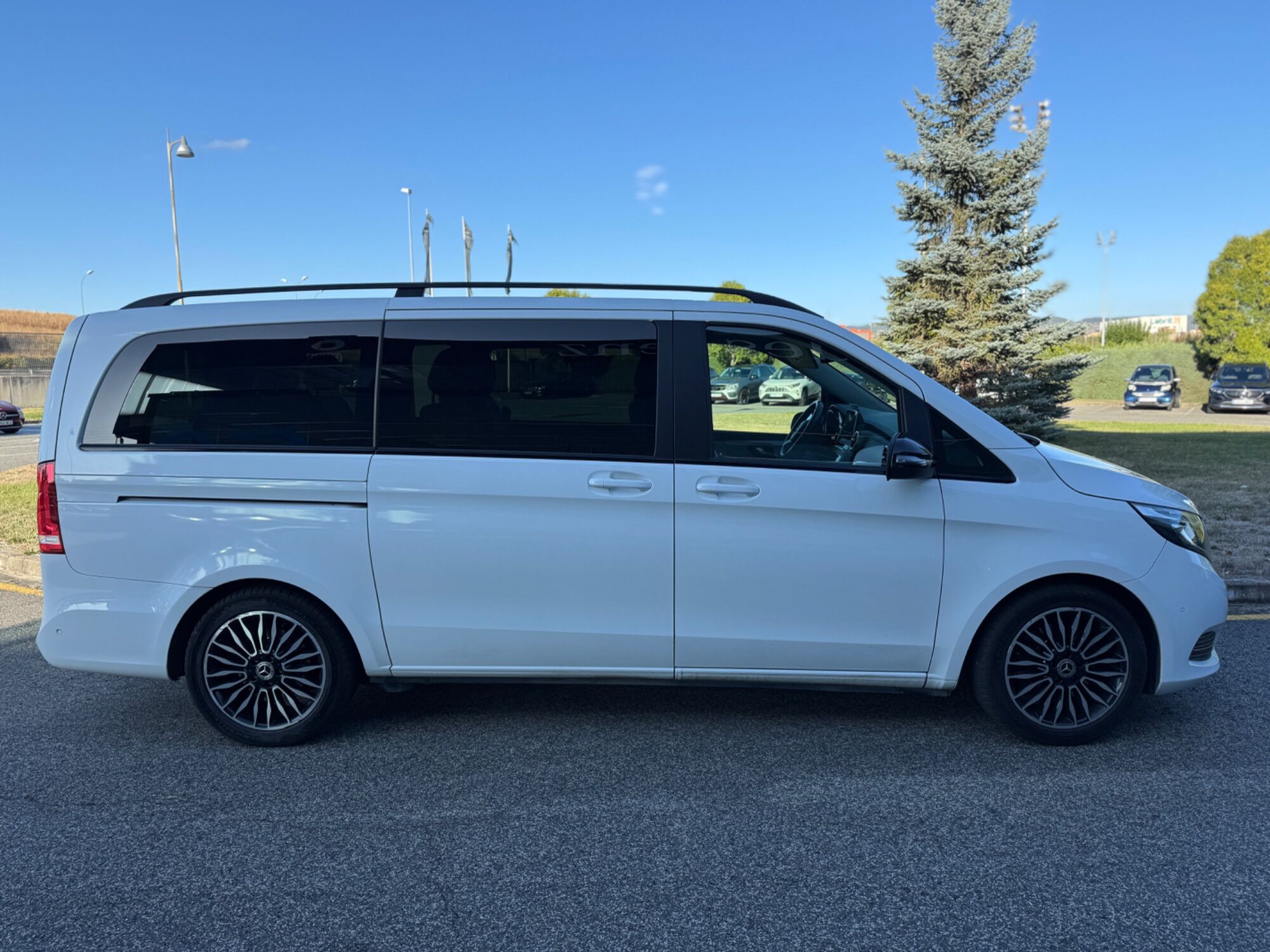 Foto del MERCEDES Clase V V 220d Largo Avantgarde 7G Tronic