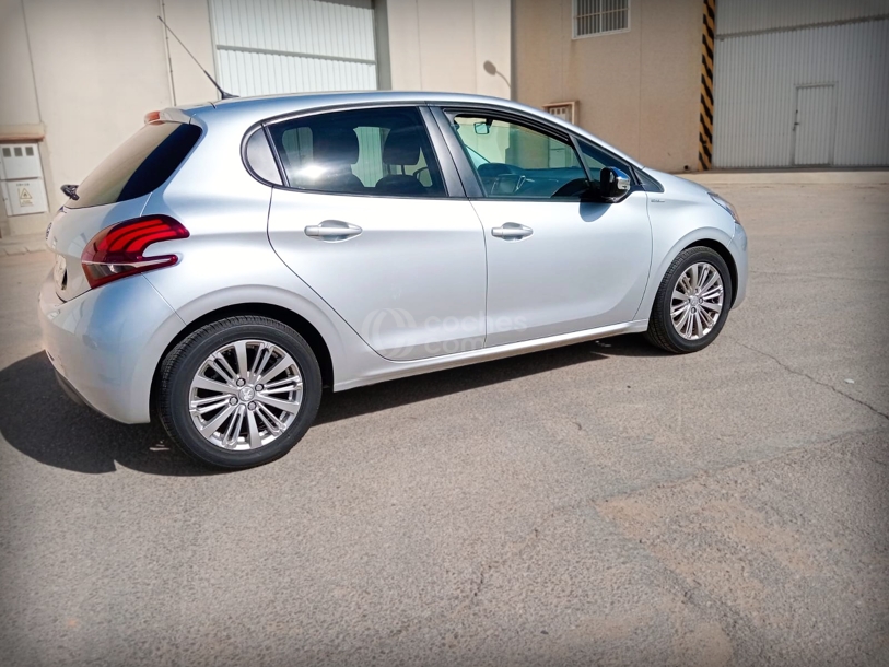 Foto del PEUGEOT 208 1.6 BlueHDi Active 75