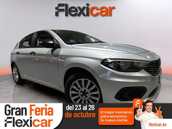 FIAT Tipo (1.3 Lounge 70kW (95CV) diesel Mjet 5p.) en Barcelona