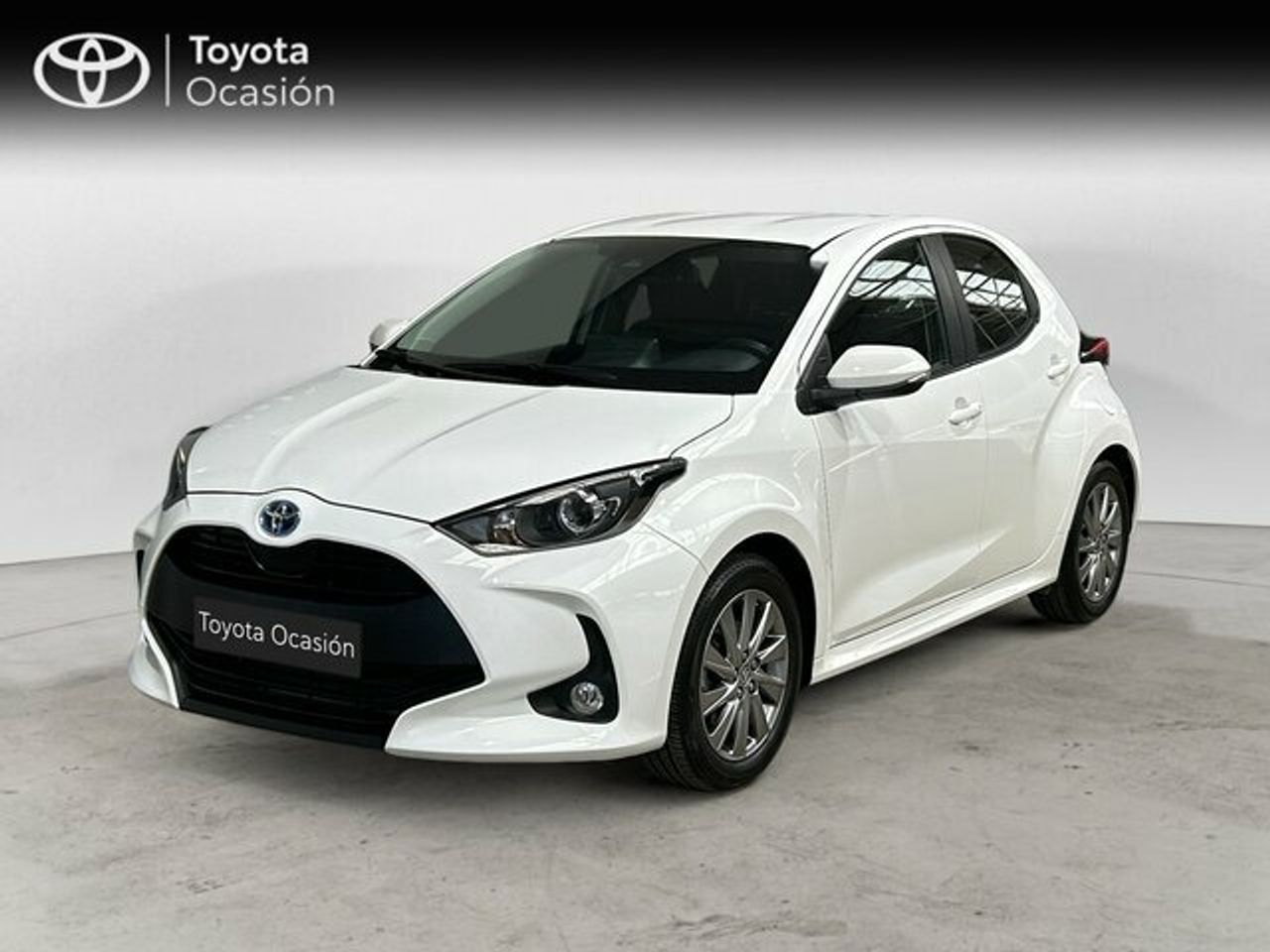 TOYOTA Yaris (5 Puertas Active Tech 120H Automático (e-CVT)) en Valencia