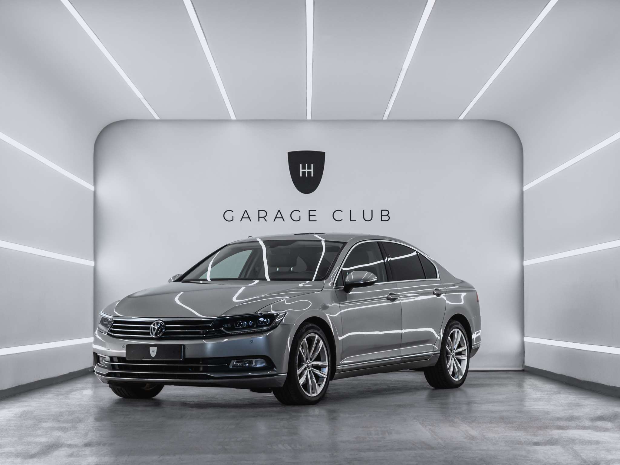 VOLKSWAGEN Passat (Passat 2.0 TDI 150 Sport BMT) en Barcelona
