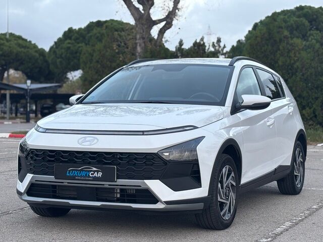 HYUNDAI Bayon (1.0 TGDI 48V Tecno 74 kW (100 CV)) en Barcelona