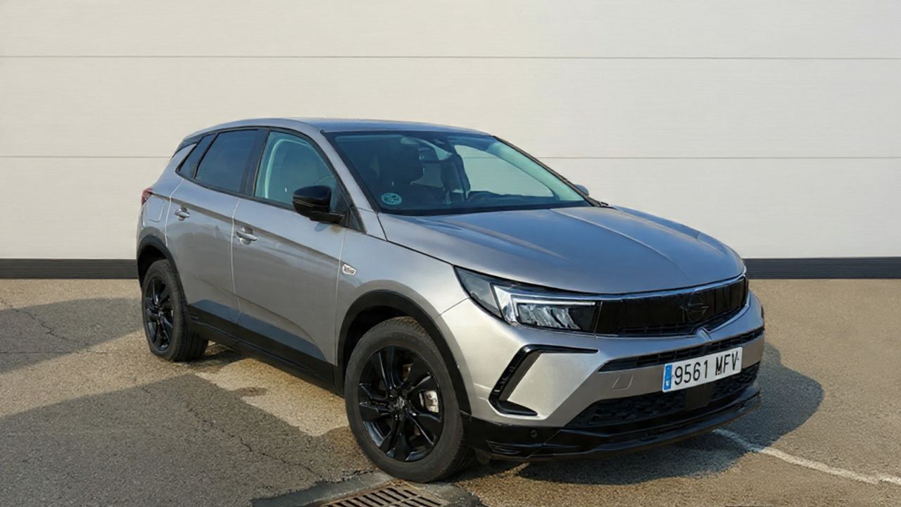 OPEL Grandland (1.2 TURBO GS AUTO 130 5P) en Madrid